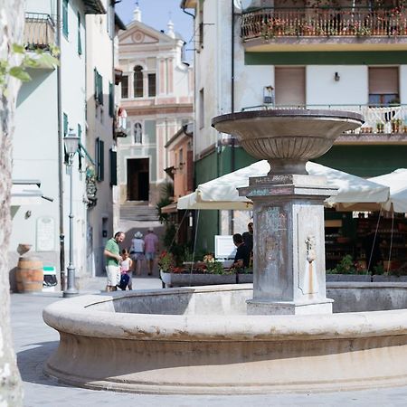 Dussaiga - Camera Delle Rose Dolceacqua Exteriör bild