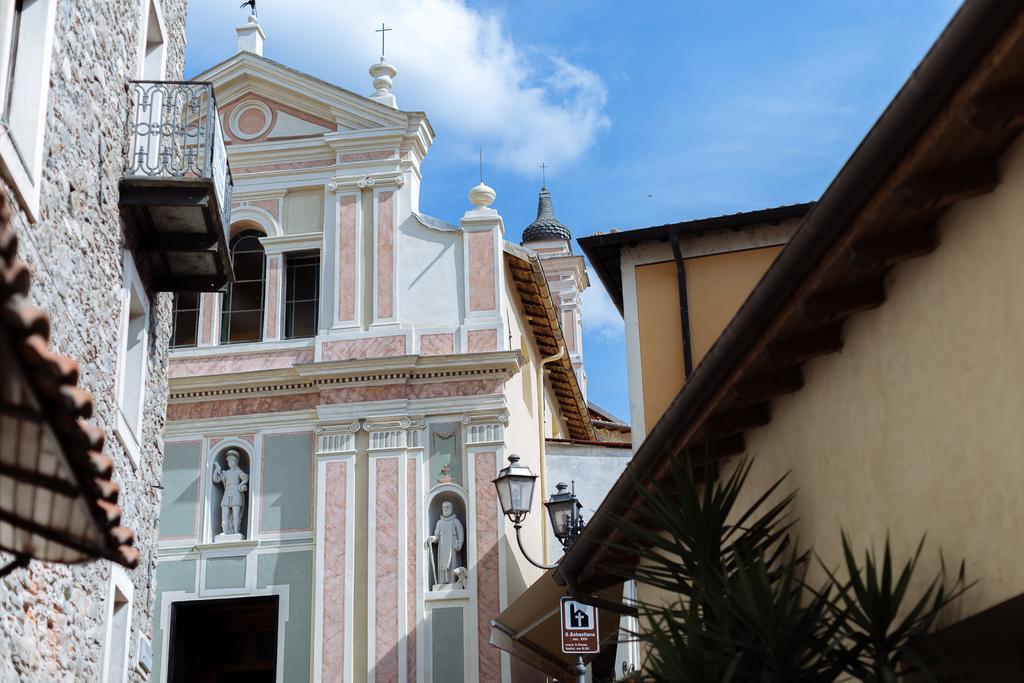 Dussaiga - Camera Delle Rose Dolceacqua Exteriör bild