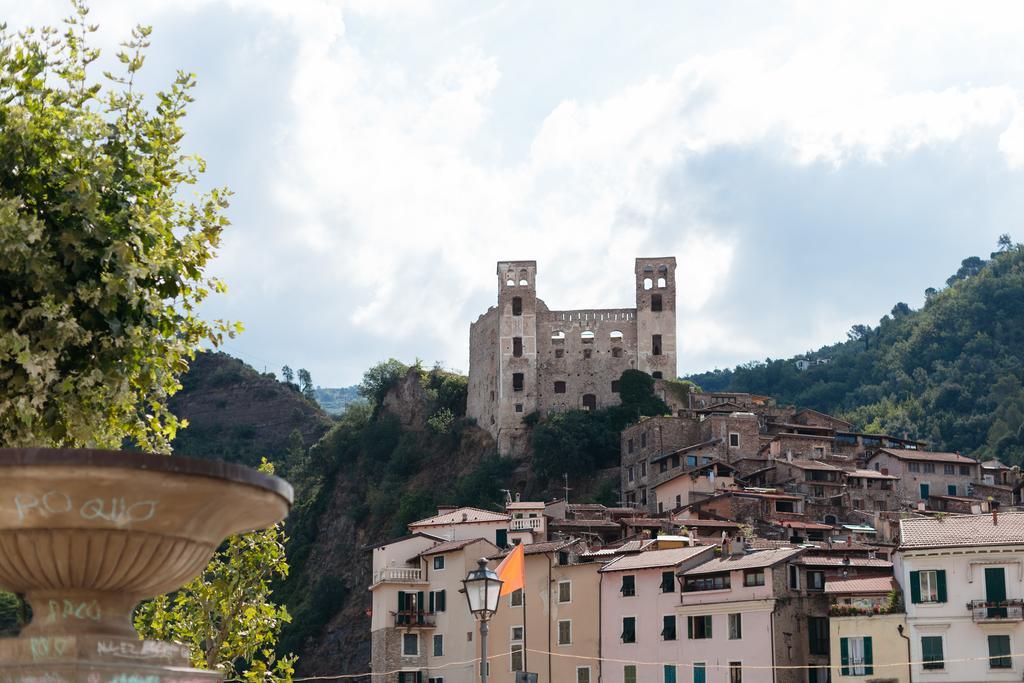 Dussaiga - Camera Delle Rose Dolceacqua Exteriör bild